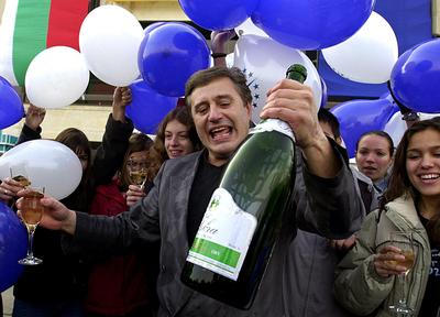 lotsa_champagne_21nov2002.jpg
